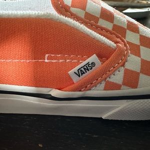 Kids vans size 9 new in box